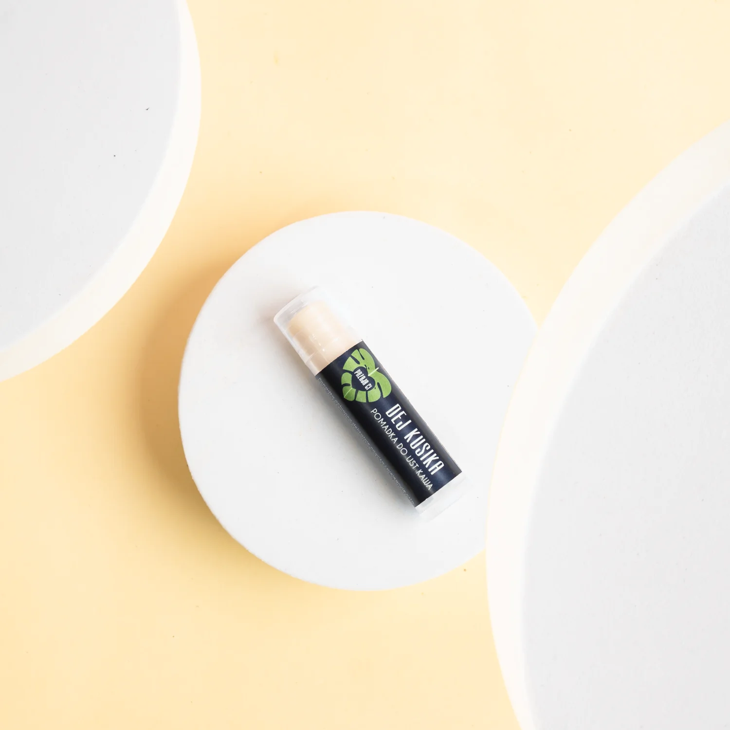 Dej kusika, pomadka kawowa